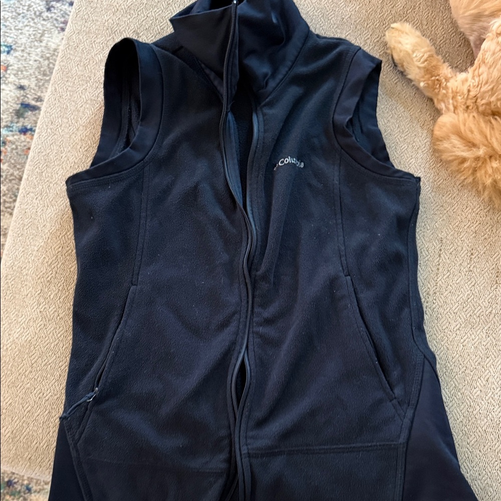 Columbia Black Women's Sleeveless Full-Zip Fleece Vest